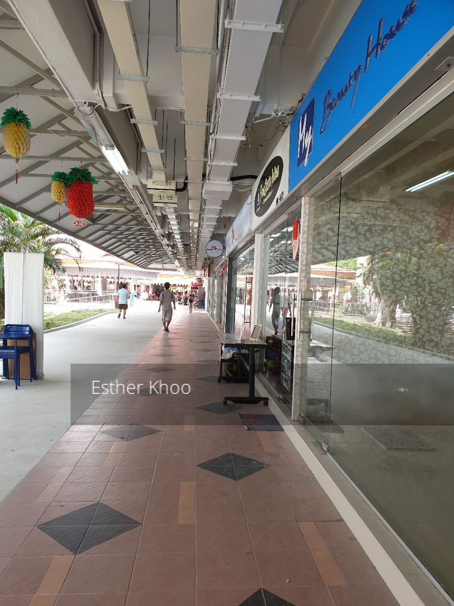 Ang Mo Kio Avenue 1 (D20), Shop House #207535881